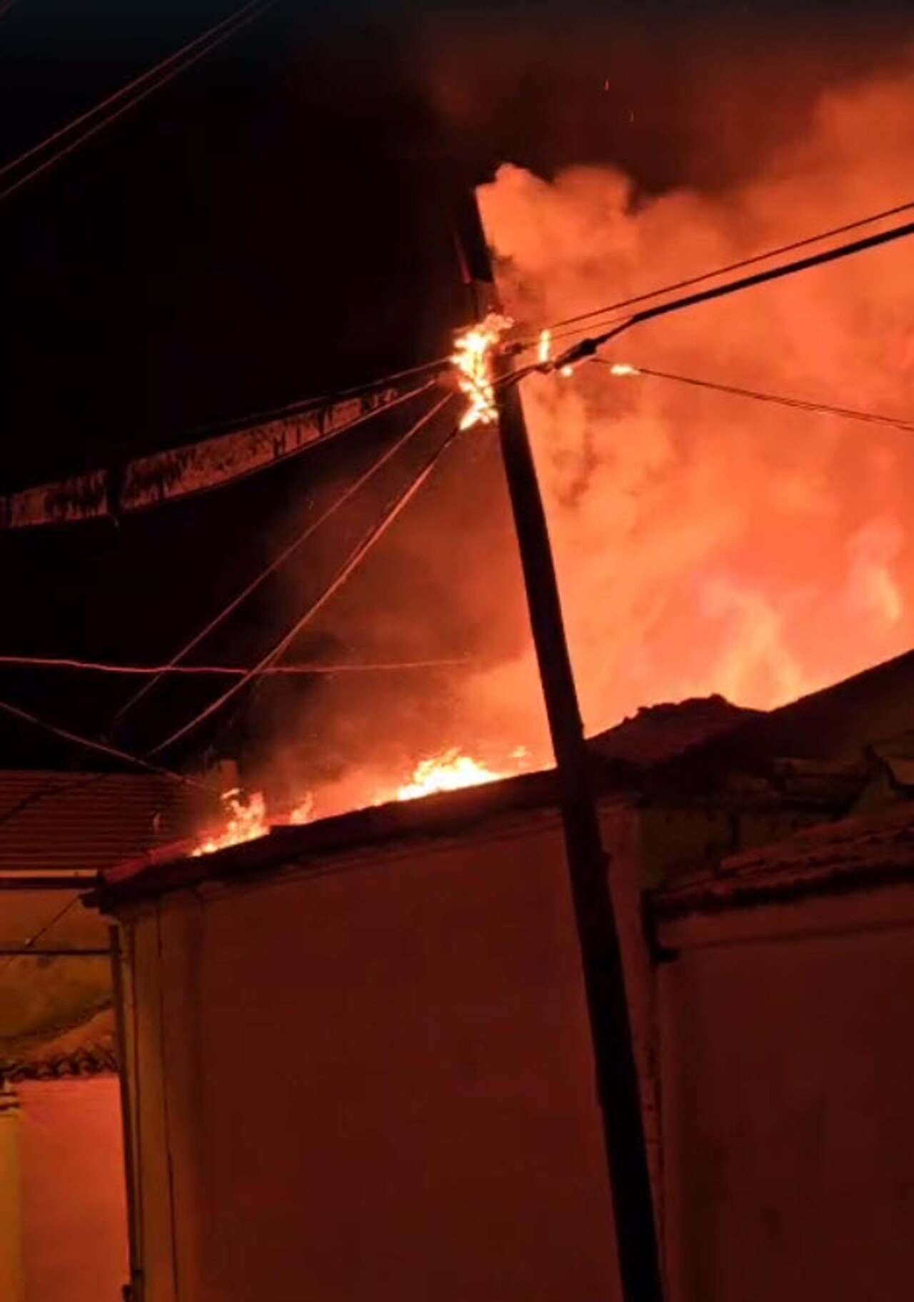 Yaşlı çifti öldüren yangında altın detayı 3